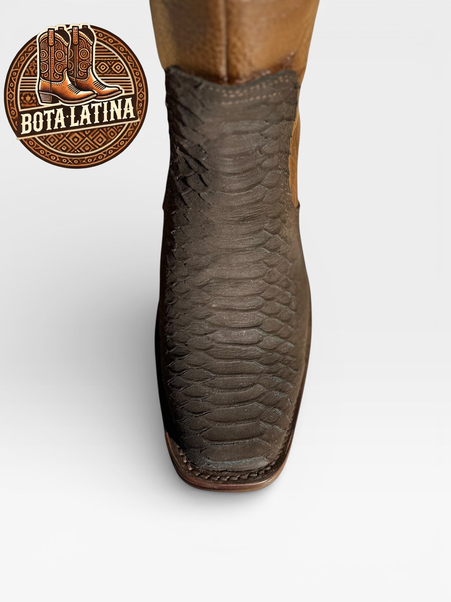 Python Nobuck Café Dubai